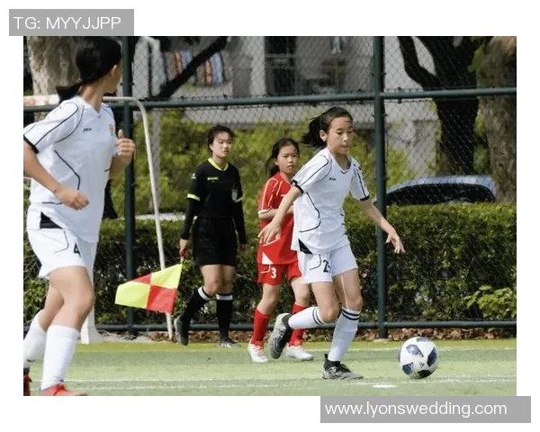 足球明星们的女儿们：继承父亲荣耀的未来之星们