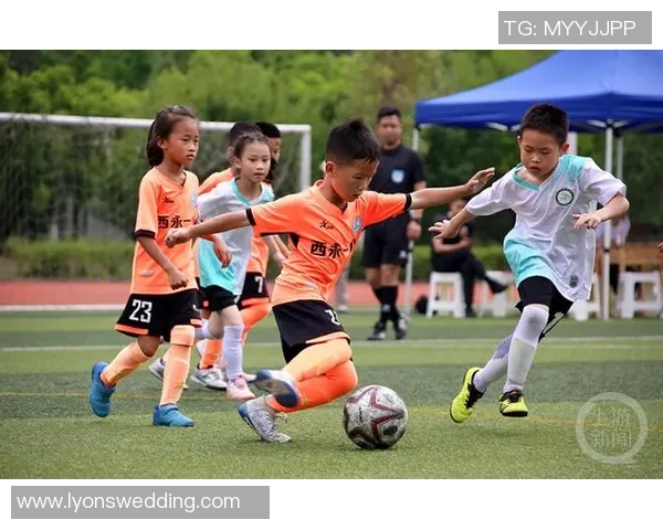 锦标赛点评：重庆足球队的比赛经验表现